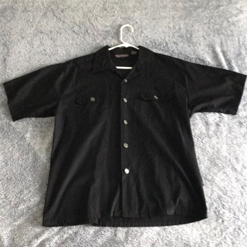 Sapphire Lounge Retro Button Down